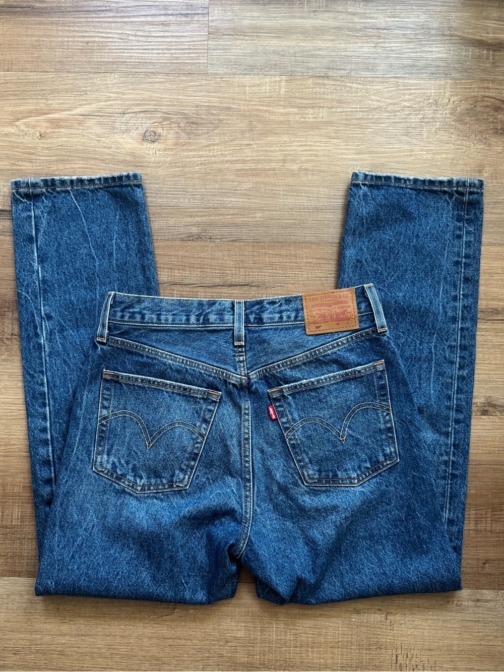 Womens Levis 501 Premium Med Wash Jeans Size 27x28 - Picture 2 of 7